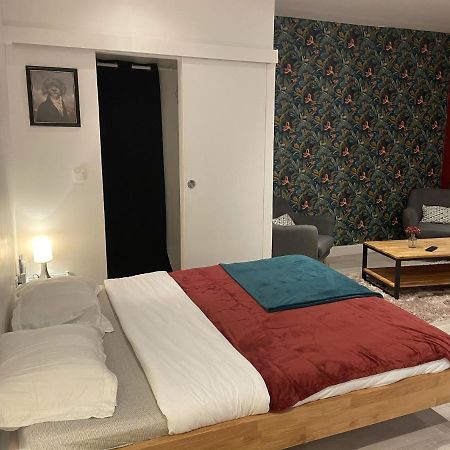 Le Relais Du Petit Lion Apartment Blois Luaran gambar