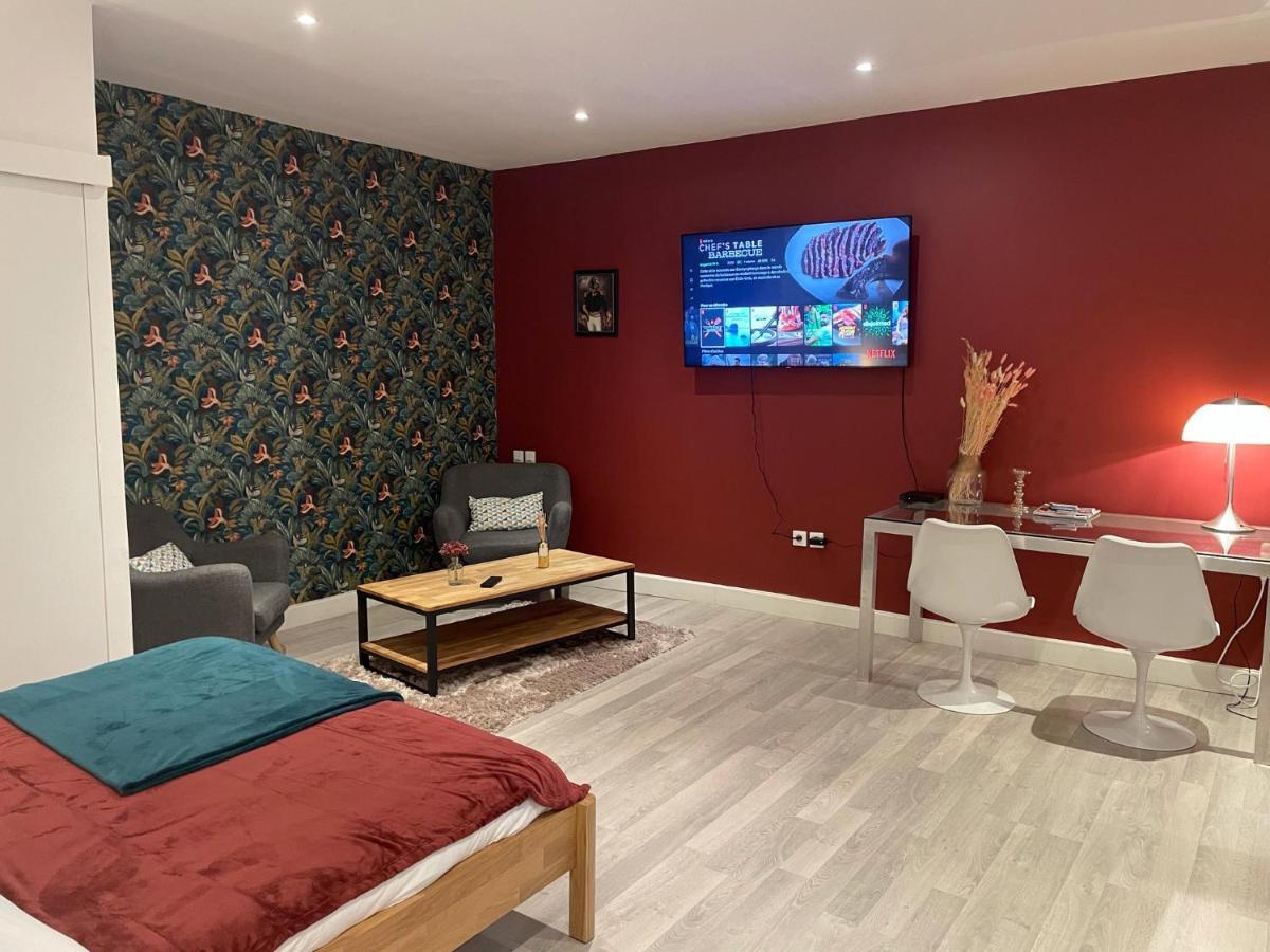Le Relais Du Petit Lion Apartment Blois Luaran gambar