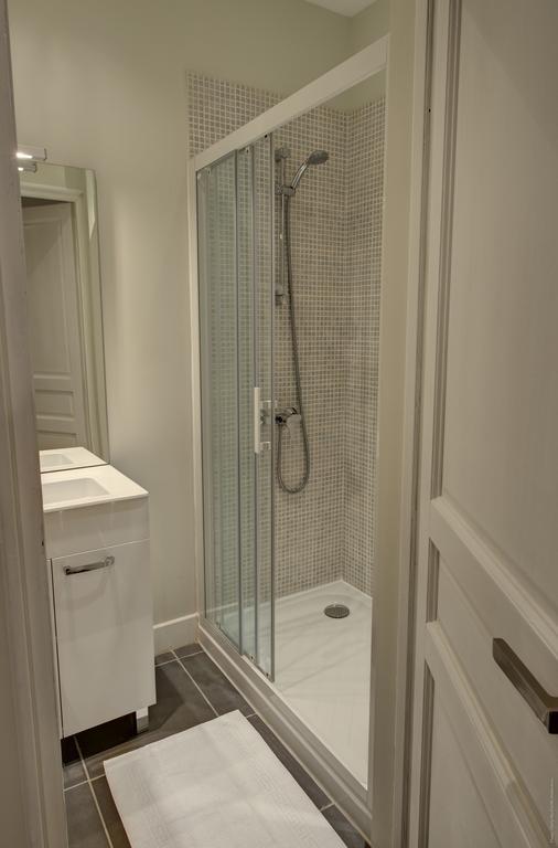 Le Relais Du Petit Lion Apartment Blois Bilik gambar